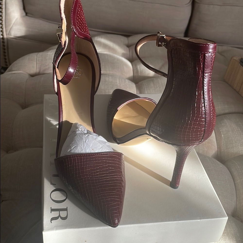 Ann Taylor Burgundy  High Heel Pumps